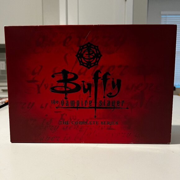 Buffy the Vampire Slayer DVD Complete Series Collector's Box Set - Picture 1 of 13